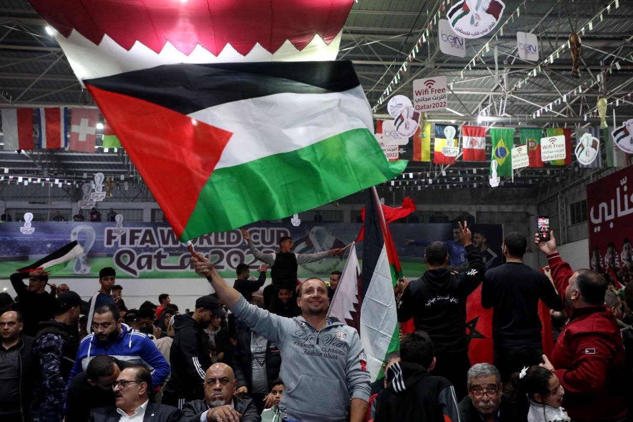 . أجواء متابعة المواطنين في غزة مباراة منتخب المغرب 6.jpg