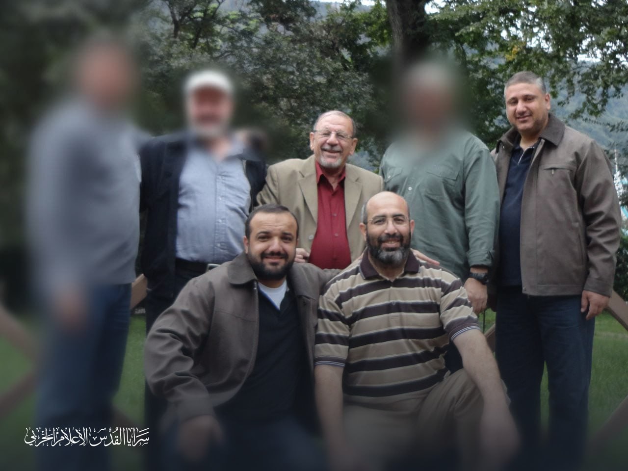 القائد أكرم العجوري برفقة قادة المجلس العسكري لسرايا القدس.jpg