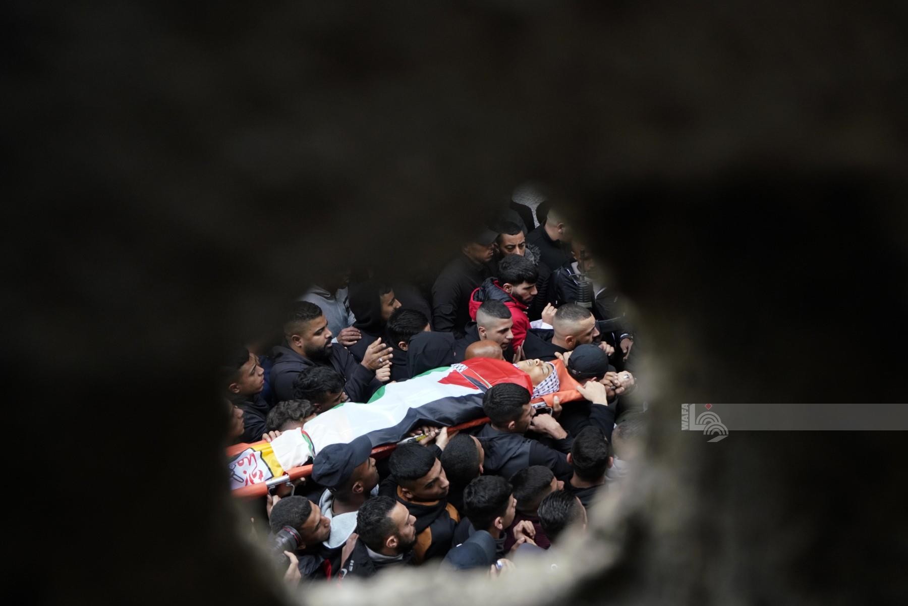 تشييع جثمان الشهيد عامر أبو زيتون ( 16 عاما) لمثواه الاخير في مخيم بلاطة شرق نابلس 5.jpg
