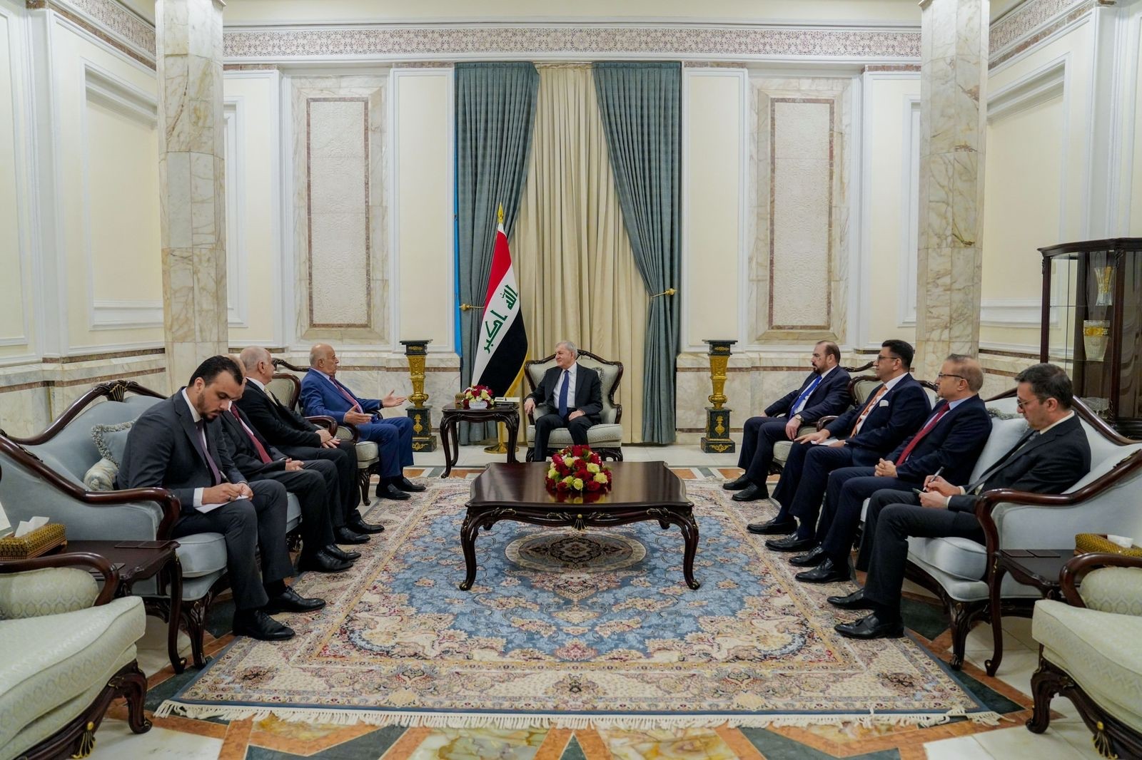 الفريق الرجوب يطلع الرئيس العراقي على اخر مستجدات القضية الفلسطينية 1.jpeg