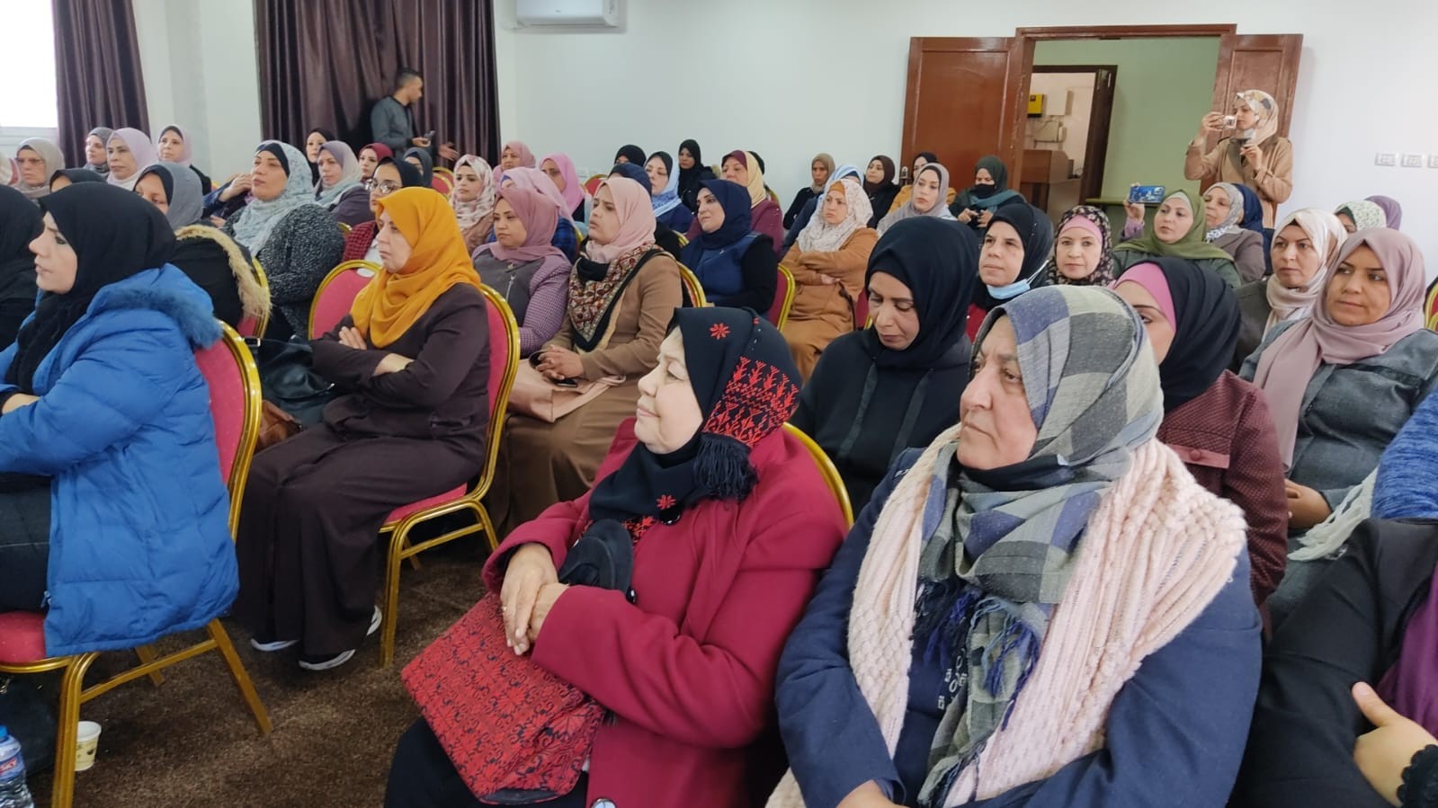 الاتحاد العام للمرأة الفلسطينية في المحافظات الجنوبية وفي الضفة الغربية يلتقيان في سلسلة اجتماعات في قطاع غزة 26.jpg