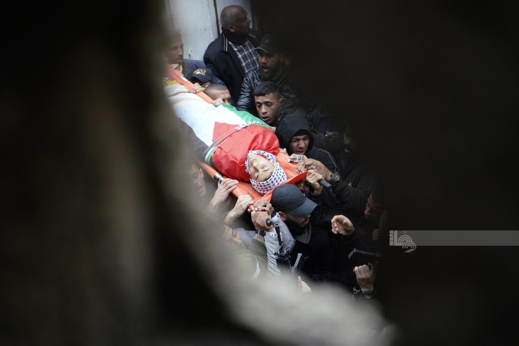 تشييع جثمان الشهيد عامر أبو زيتون ( 16 عاما) لمثواه الاخير في مخيم بلاطة شرق نابلس 2.jpg