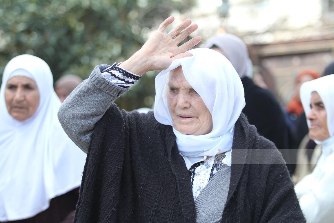 واطنون يشيعون جثمان الشهيد عبدالله قلالوة ( 26 عام ) في قرية الجديدة جنوب جنين 7.jpg
