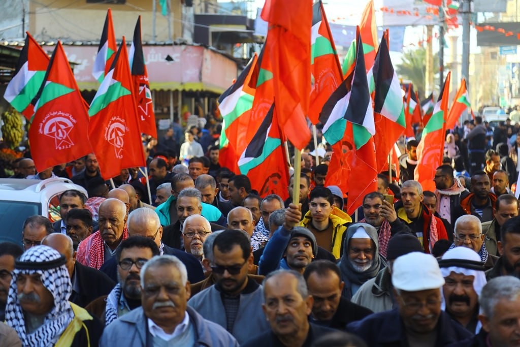 مسيرة نظمتها الجبهة الديمقراطية لتحرير فلسطين، في مخيم النصيرات.jpg