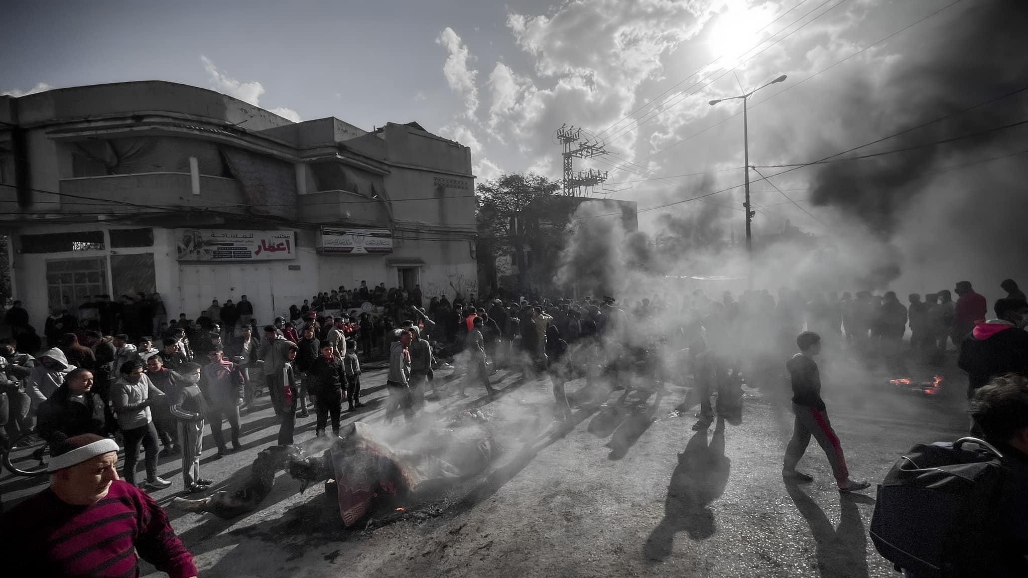 احتجاجات في بيت لاهيا رفضا لقرار اقتطاع أراضي من المدينة   222.jpg
