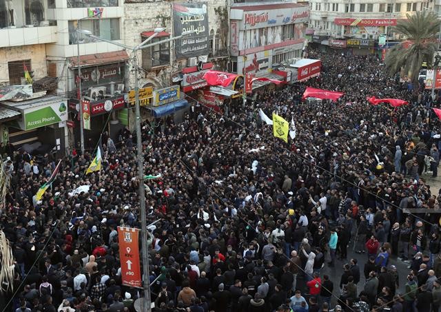 الآلاف يشيعون جثامين الشهداء العشرة الذين ارتقوا خلال العدوان الاسرائيلي على مدينة نابلس 6.jpg