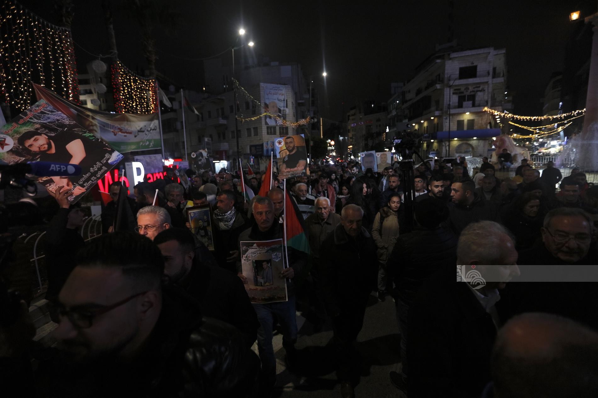 مسيرة دعم وإسناد للأسرى في سجون الاحتلال، وسط مدينة رام الله 44.jpg