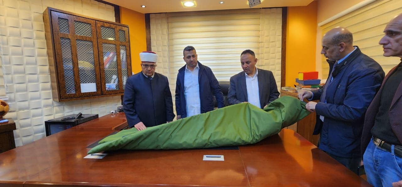 مساجد فلسطين ترسل خمس شاحنات من حقائب النوم لمتضرري الزلزال في تركيا 4.jpg