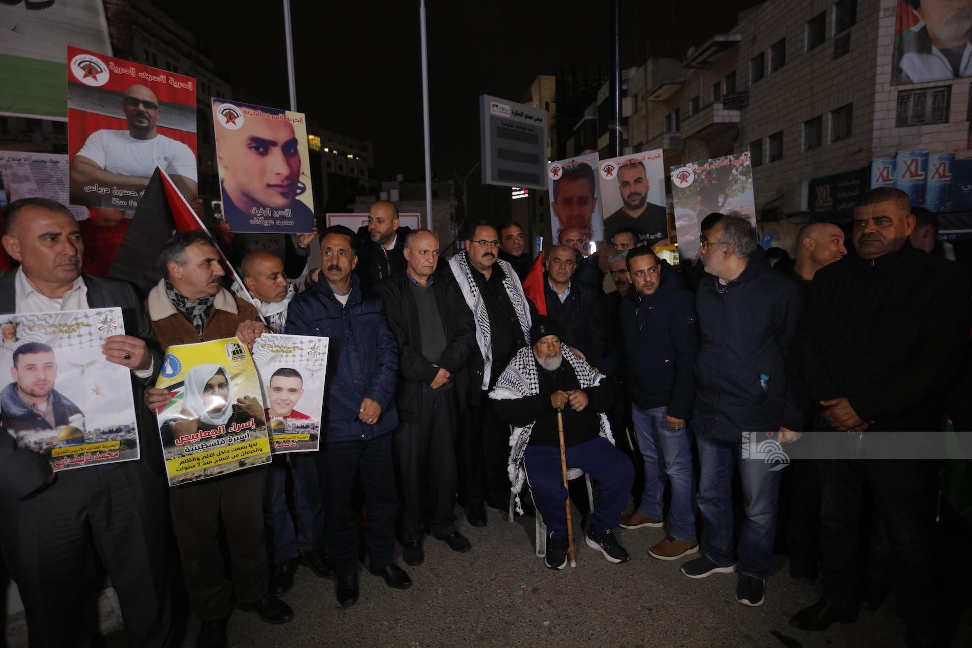 مسيرة دعم وإسناد للأسرى في سجون الاحتلال، وسط مدينة رام الله 5.jpg