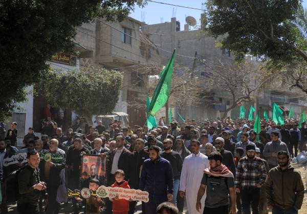 حماس تنظم مسيرة شمال غزة نصرة للضفة الغربية والقدس 2.jpg