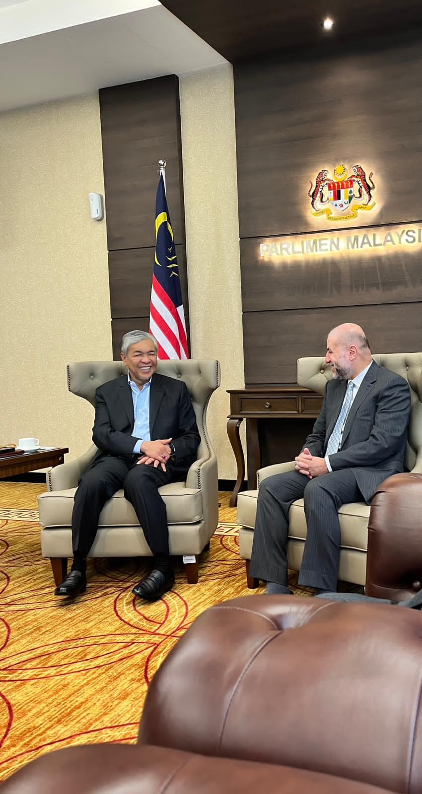 الهباش يبحث مع نائب رئيس الوزراء الماليزي العلاقات الثنائية وسبل التعاون في دعم القدس والمقدسات 5.jpg