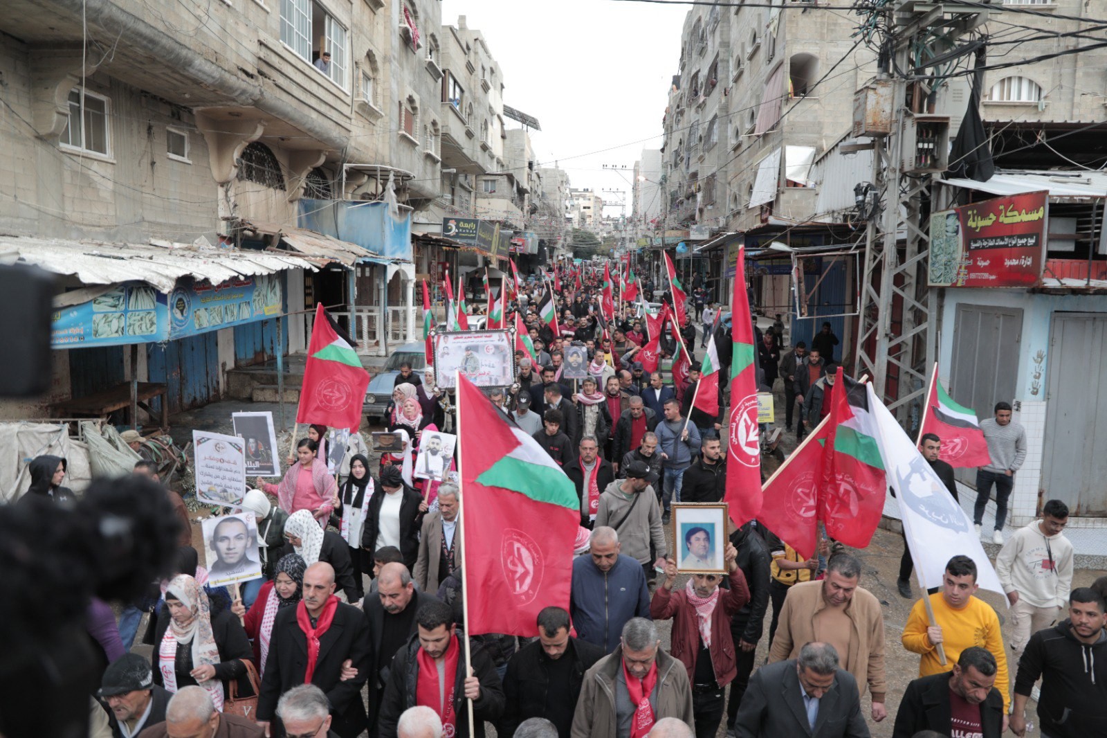 الجبهة الشعبيّة تنظّم مسيرة جماهيريّة ومهرجانًا حاشدًا في مخيم الشاطئ غرب محافظة غزّة على شرف  يوم الشهيد الجبهاوي 23.jpg