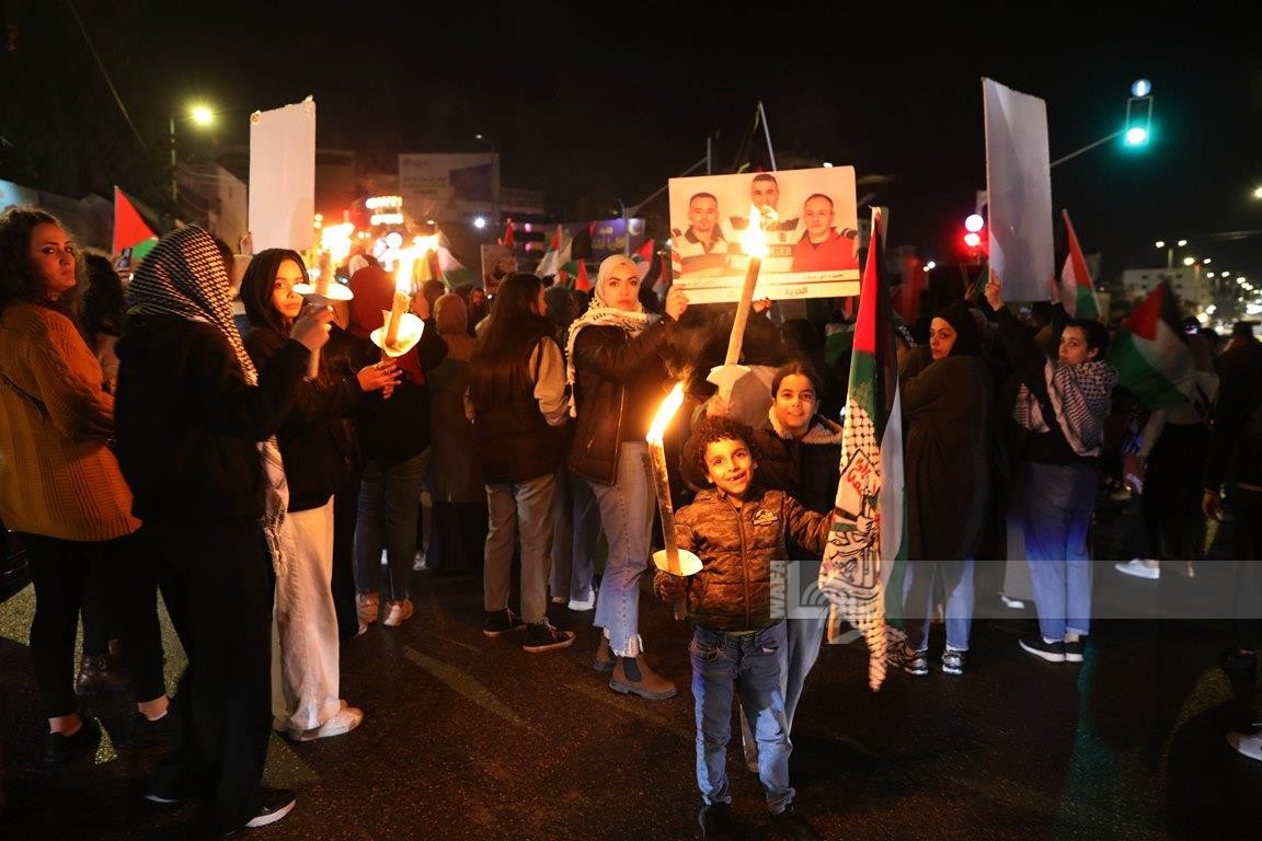 - الاحتلال يقمع تظاهرة مساندة للأسرى في معتقلات الاحتلال بالقرب من المدخل الشمالي لبيت لحم 1.jpg