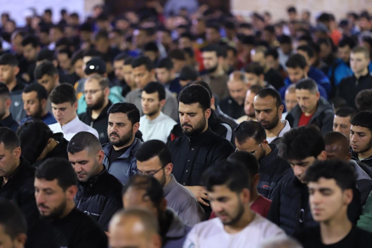 إحياء ليلة الـ 27 من شهر رمضان في المسجد العمري الكبير بمدينة غزة 5.jpg