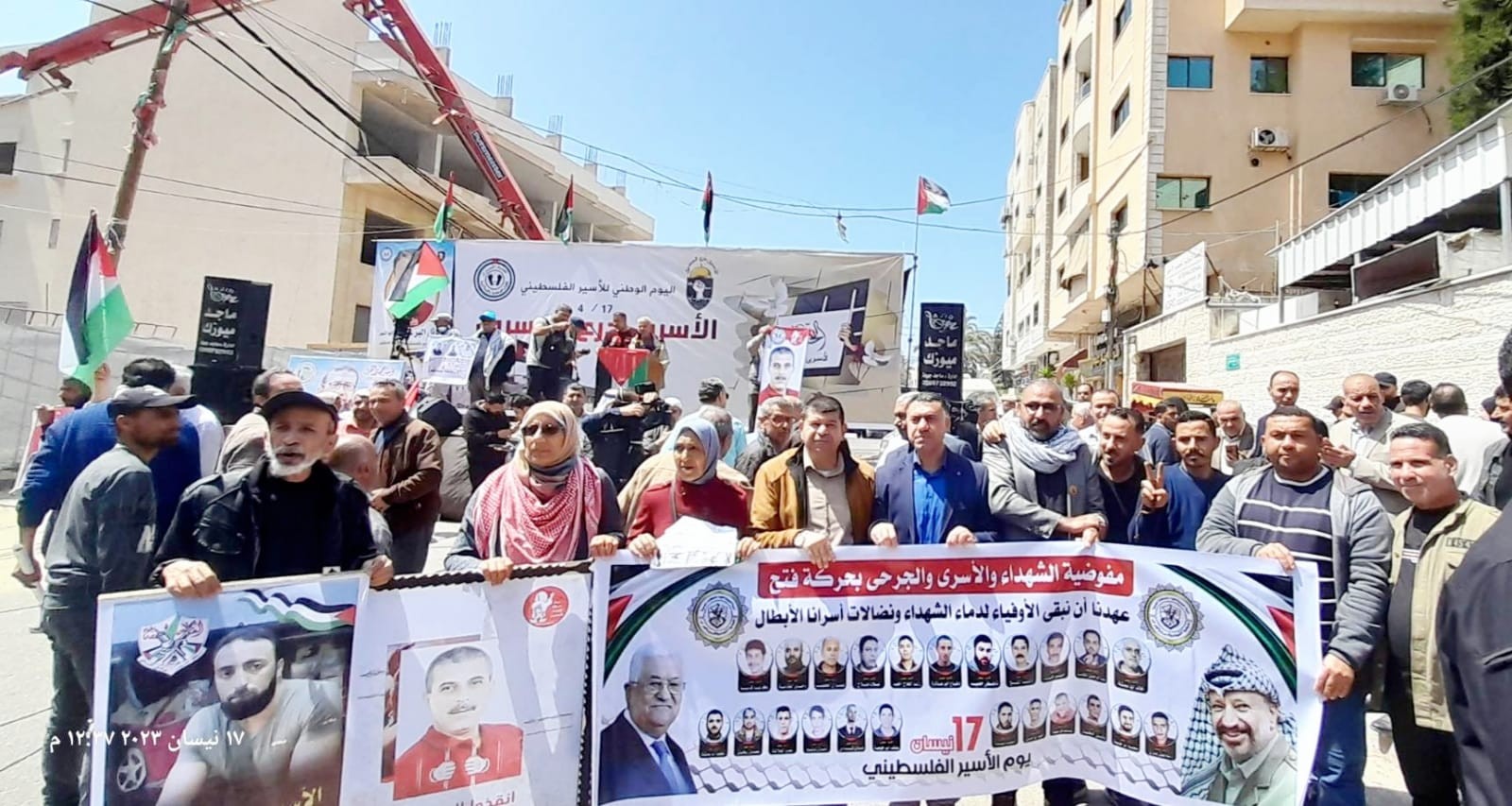 التجمع الفلسطيني للوطن والشتات يشارك في وقفة إسناد وتضامن مع الأسرى بمناسبة يوم الأسير في غزة 11.jpg