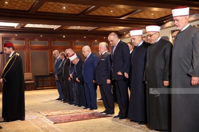 الرئيس يلبي دعوة الملك عبد الله الثاني للإفطار بحضور شخصيات مقدسية ورجال الدين الاسلامي والمسيحي بالقدس 7.jpg