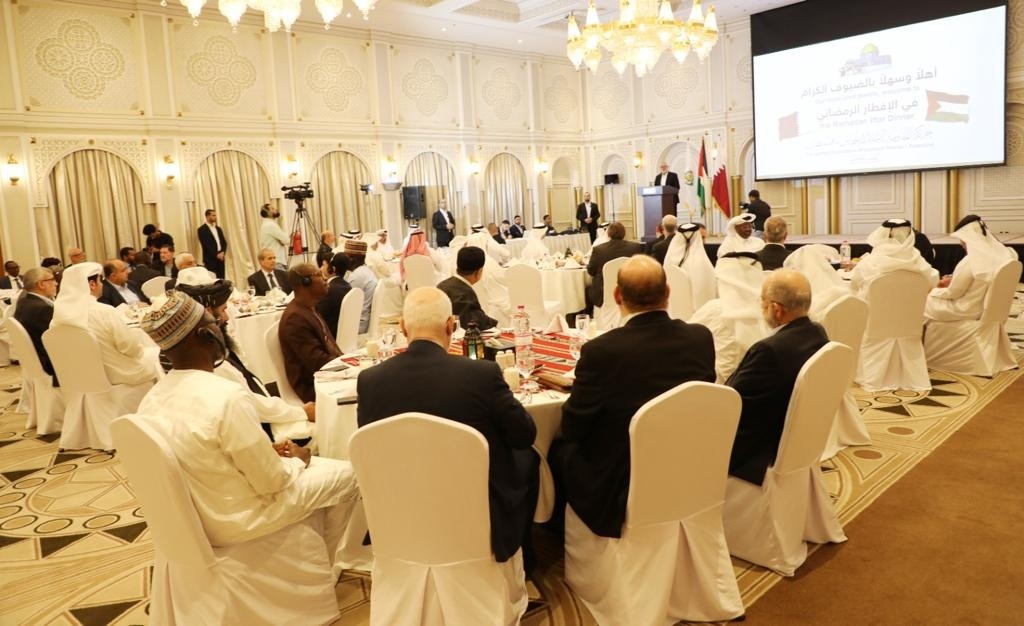 6حماس تنظم لقاءً رمضانيًا مع سفراء وممثلي الدول العربية والإسلامية الصديقة في قطر.jpg