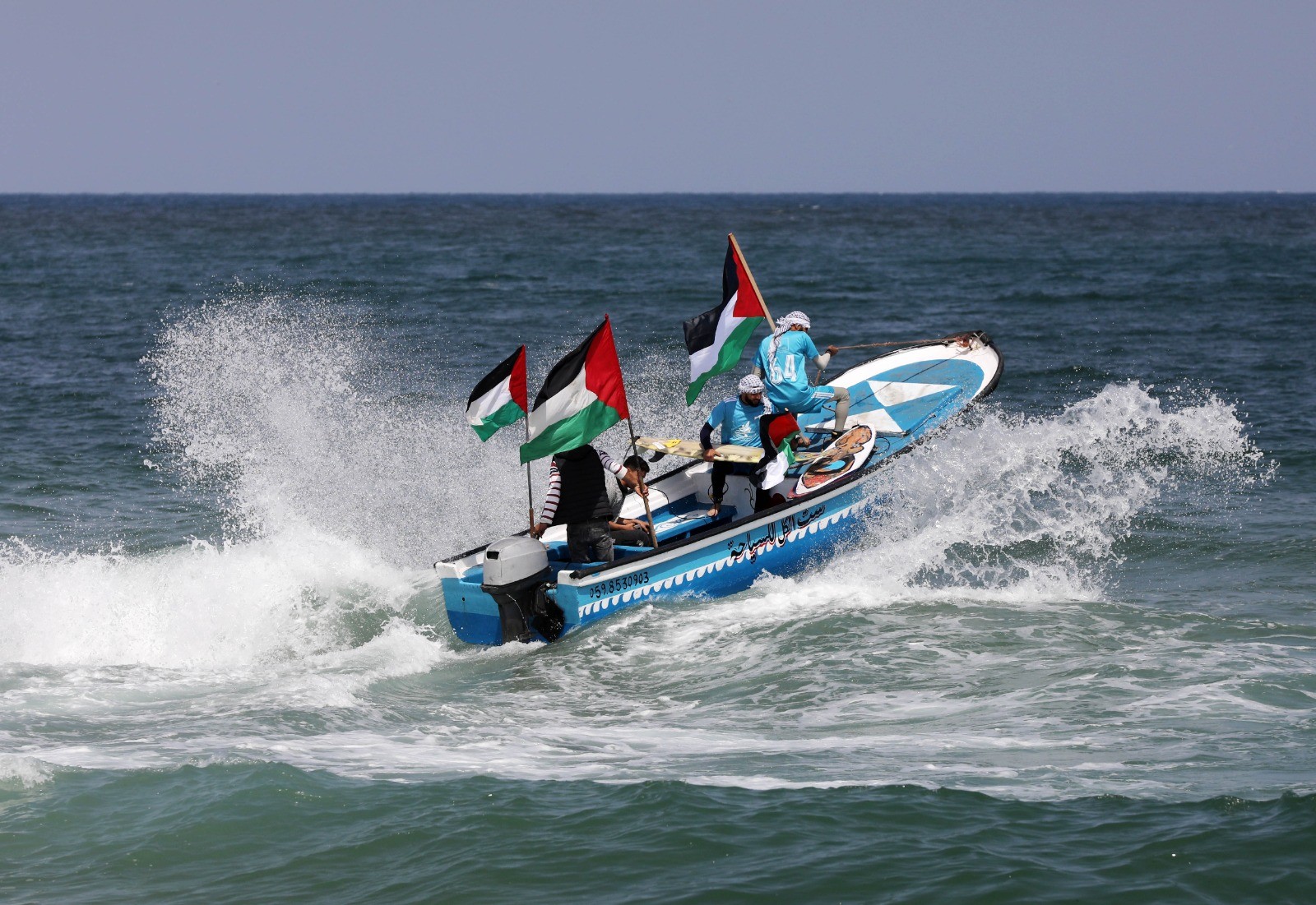 الاتحاد الفلسطيني للشراع والتجديف ينظم فعالية بحريّة لإحياء الذكرى الــ75 للنكبة 88.jpg