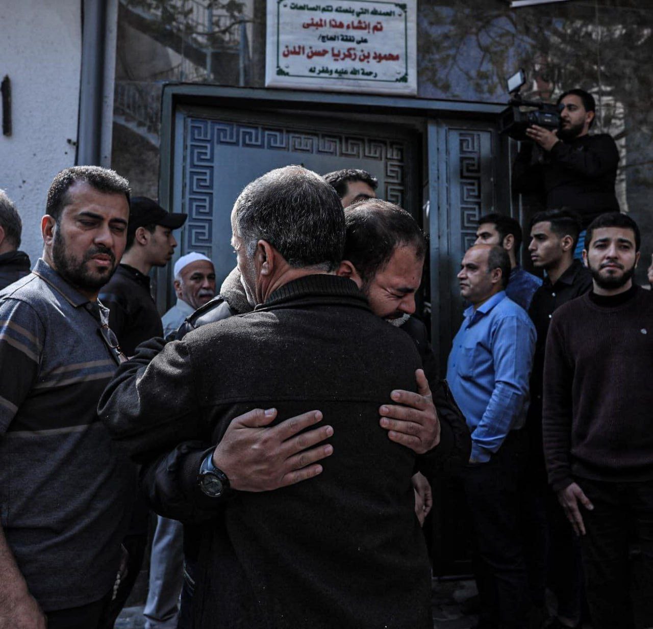 حالة من الحزن الشديد في وداع الذين ارتقوا بعدوان الاحتلال على قطاع غزة 1.jpg