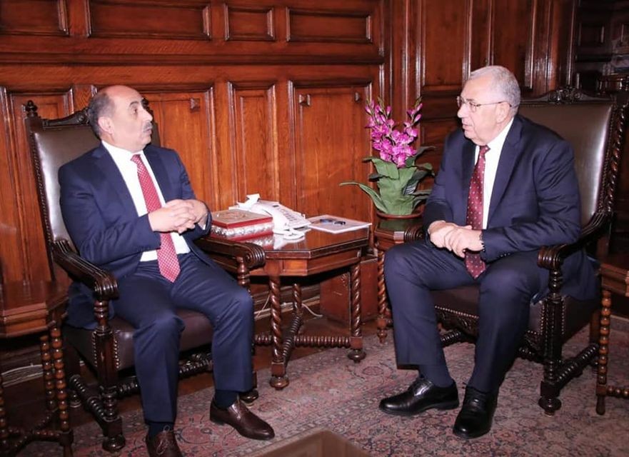 وزيرا الزراعة في مصر وفلسطين يبحثان تعزيز التعاون في المجالات الزراعية المختلفة.jpg
