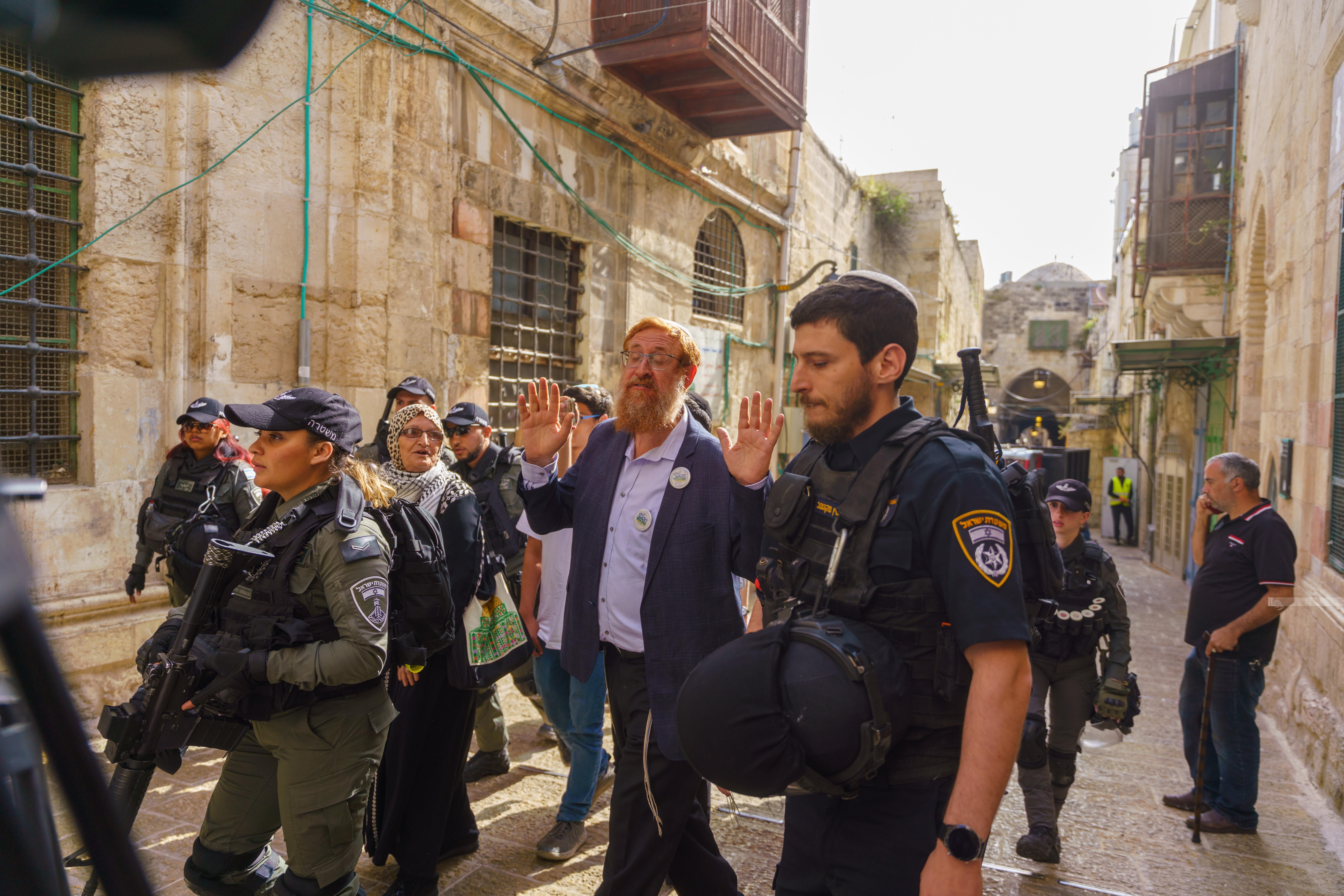 قوات الاحتلال الإسرائيلي، تشدد من إجراءاتها العسكرية في مدينة القدس المحتلة وبلدتها القديمة 3.jpg