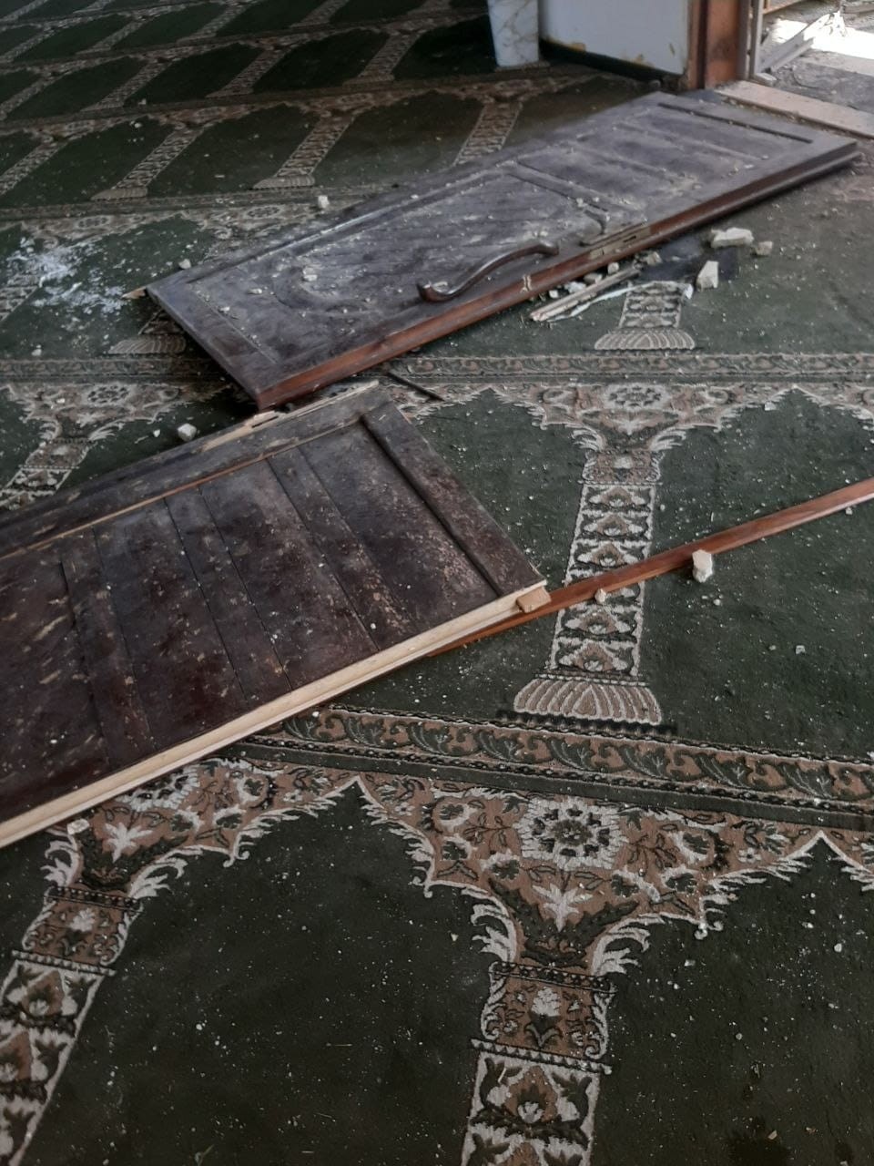 مسجد الأسير.jpg