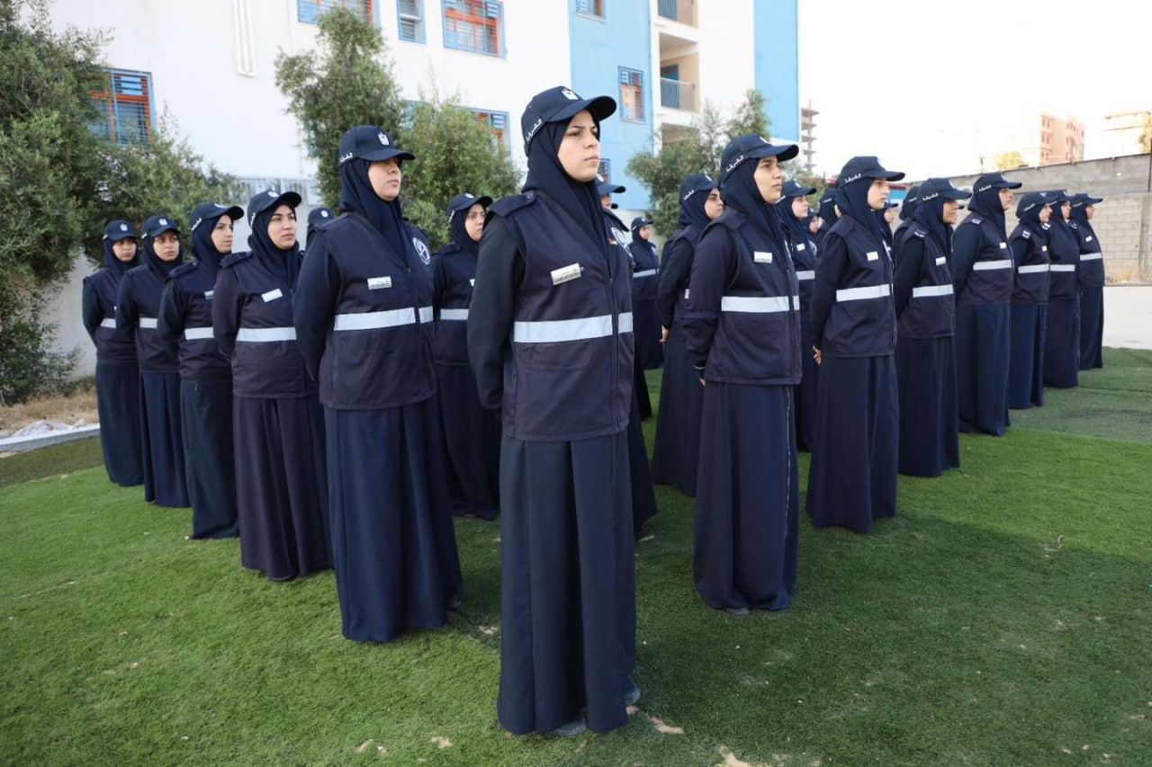الشرطة النسائية بغزة تبدأ صباح اليوم في تأمين لجان امتحانات الثانوية العامة بهدف توفير الأجواء المناسبة لكافة الطالبات 3.jpg