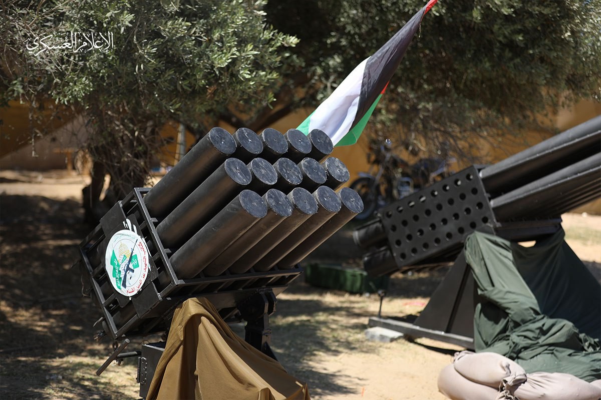 الأسلحة التي استخدمها المجاهدون خلال عملية أبو مطيبق 11.jpg