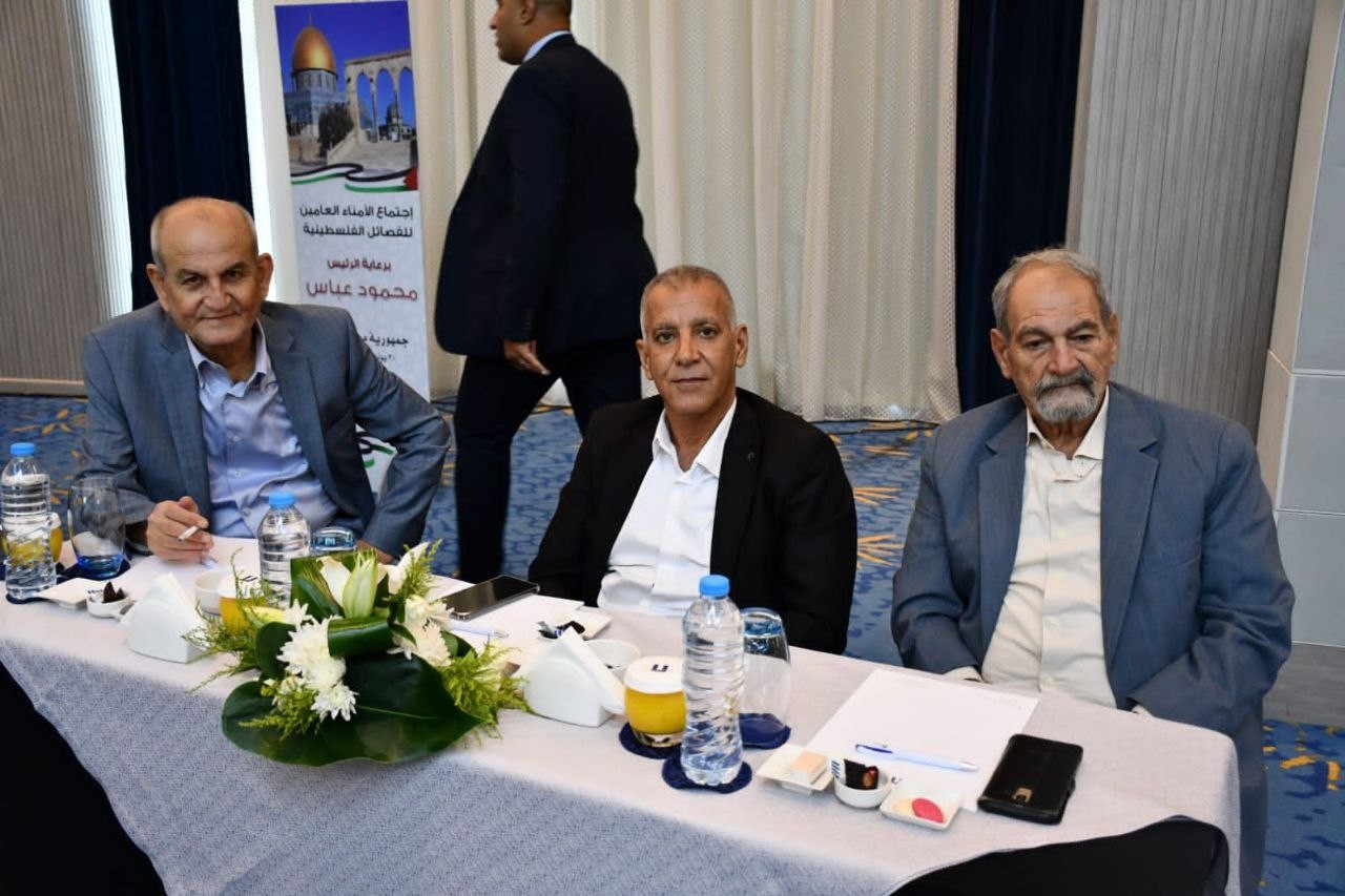 صور لتوافد الفصائل الفلسطينية المشاركة في اجتماع الأمناء العامين بمصر 11.jpg