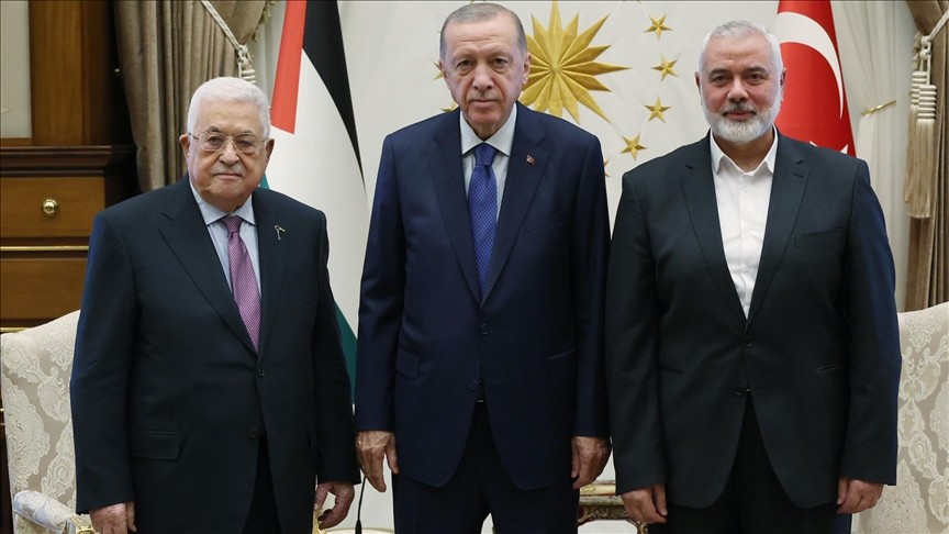 أردوغان يلتقي عباس وهنية في أنقرة.jpg