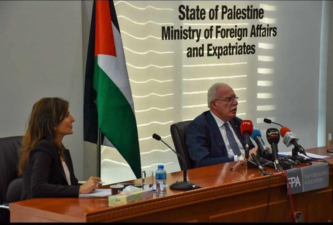 الوزير المالكي يلتقي أعضاء #رابطة_الصحفيين_الأجانب FPA العاملين في فلسطين 2.jpg
