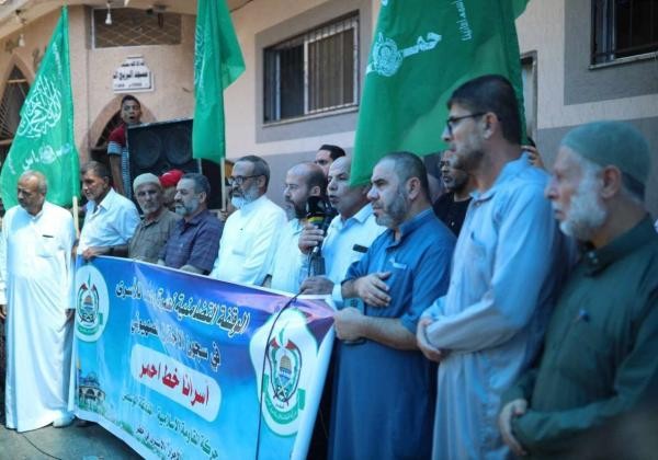 حماس تنظم وقفة تضامنية لنصرة الأسرى 4.jpg