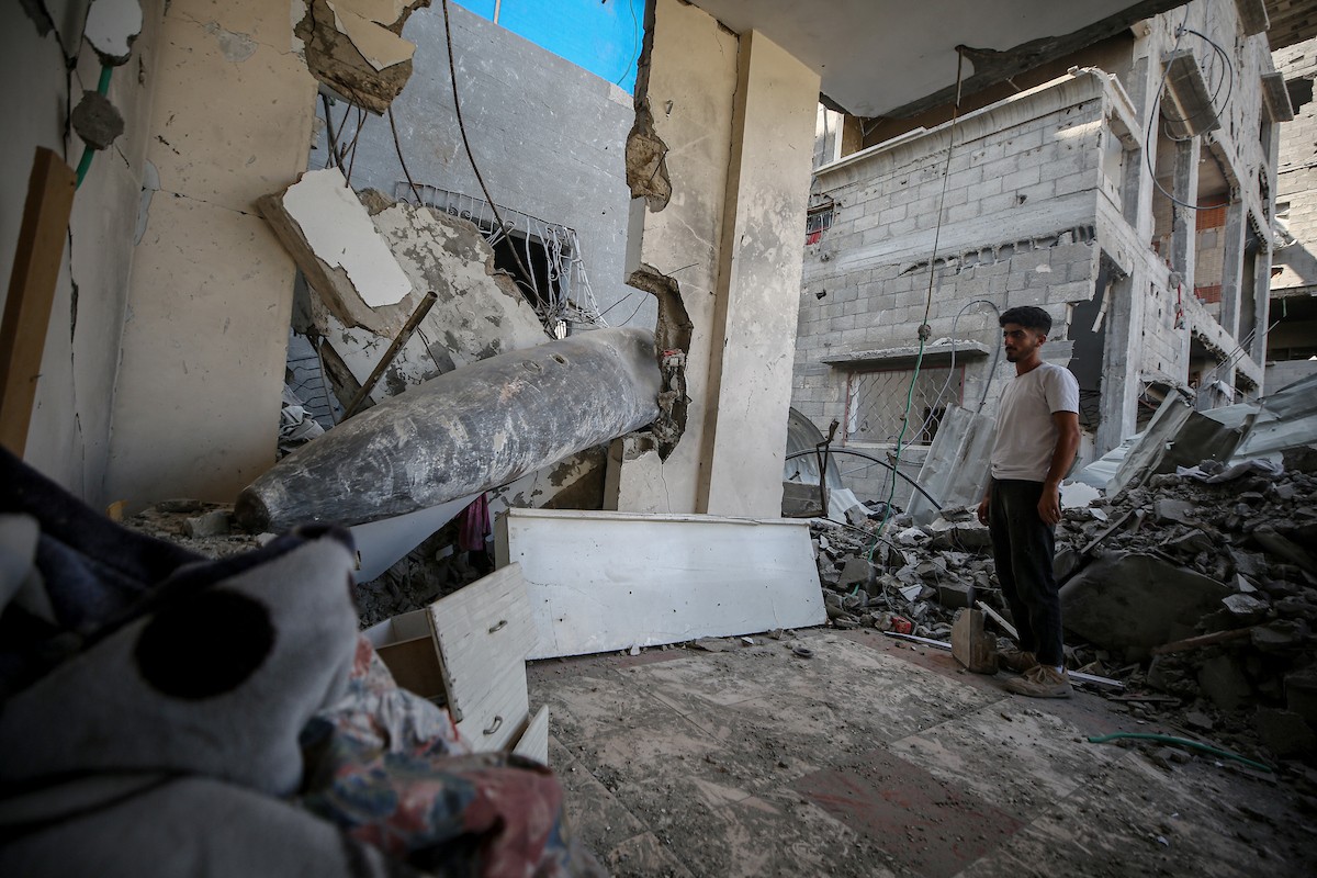 قنبلة من طراز مارك 84 في منزل عائلة الحتو 4.jpg