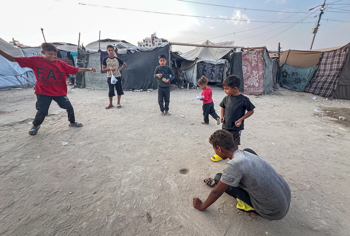 خيام مهترئة لا تحمي من البرد أو المطر.. مخيم النصيرات، وسط قطاع غزة، في 5 نوفمبرتشرين الثاني 2025 (6).jpg