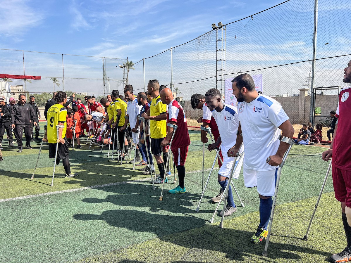 رياضيون فلسطينيون مبتورو الأطراف ضمن فعاليات بطولة الأمل لكرة القدم التي نظمتها جمعية د (36).jpg