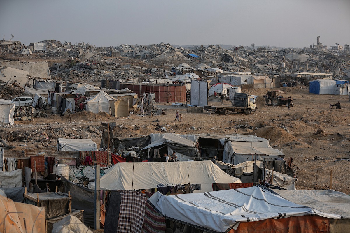 العائلات الفلسطينية العائدة إلى جباليا في شمال قطاع غزة تواصل حياتها بوسائل محدودة (13).jpg