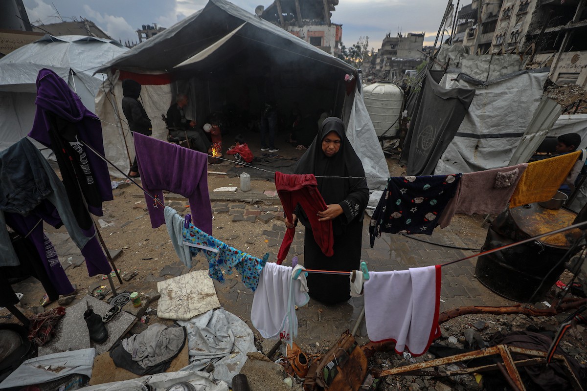 مسنان يعتنيان بـ 36 حفيدًا بعد أن فقدا خمسة من أبنائهما خلال الحرب الإسرائيلية على قطاع غزة (31).jpg