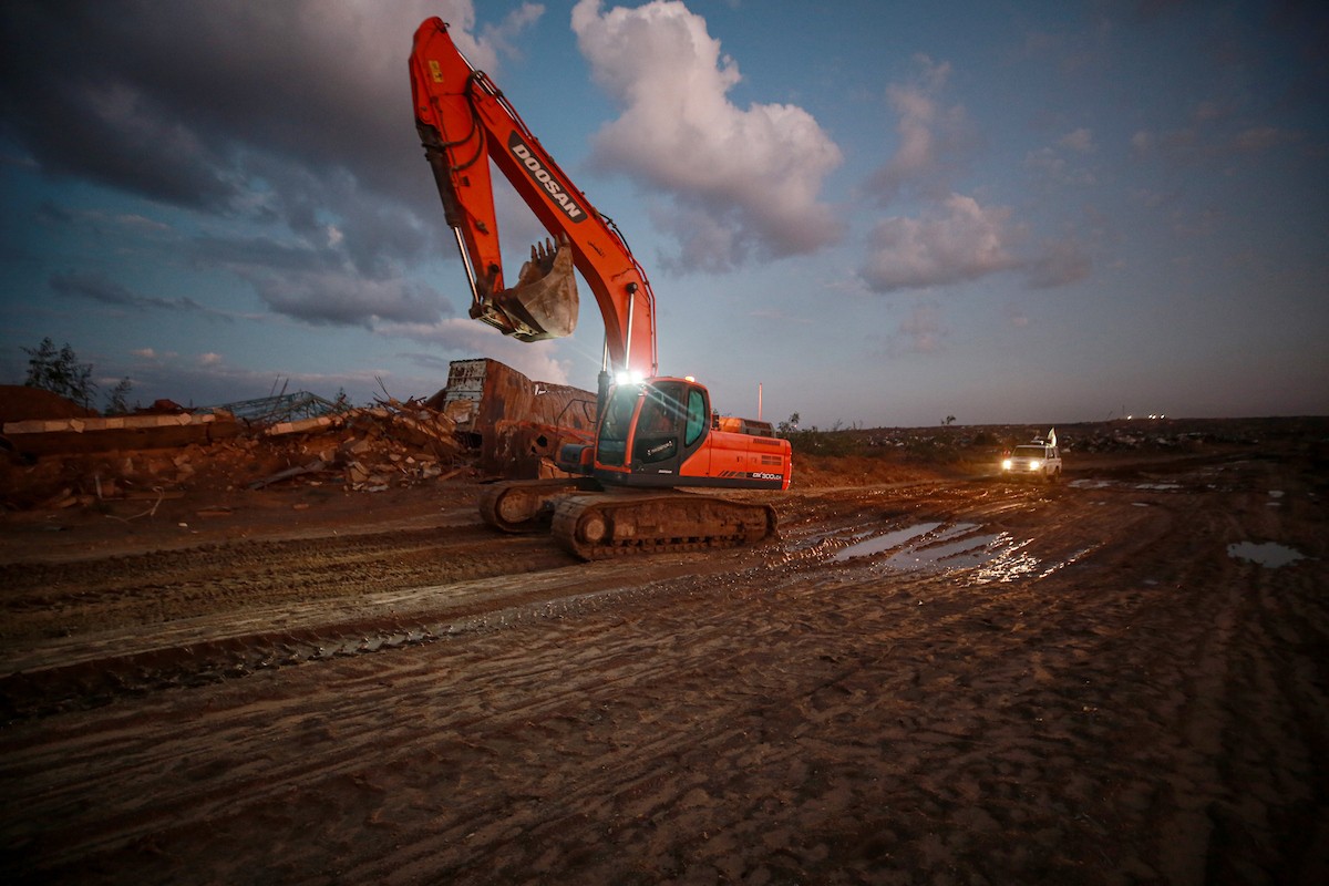 عمليات البحث لاستعادة جثث الرهائن الإسرائيليين كجزء من اتفاق وقف إطلاق النار وتبادل الأسرى بين حماس وإسرائيل (3).jpg