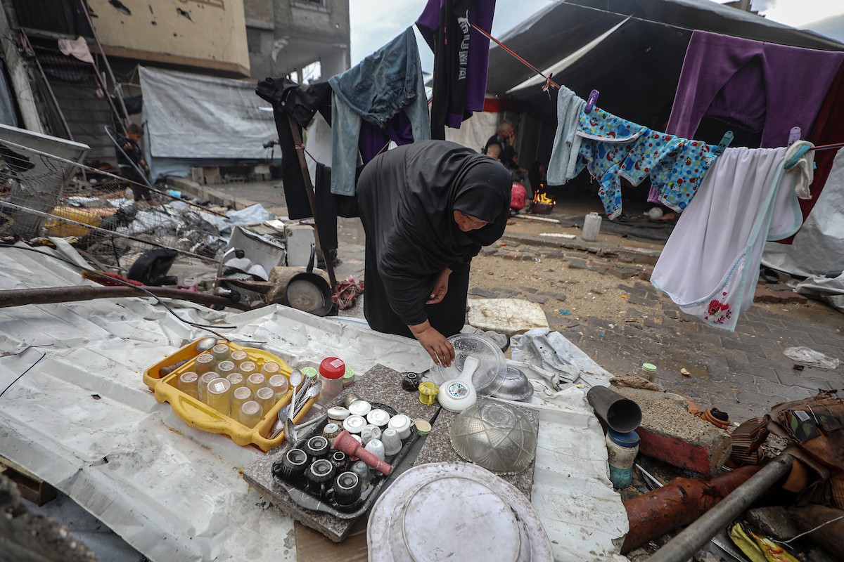 مسنان يعتنيان بـ 36 حفيدًا بعد أن فقدا خمسة من أبنائهما خلال الحرب الإسرائيلية على قطاع غزة (32).jpg