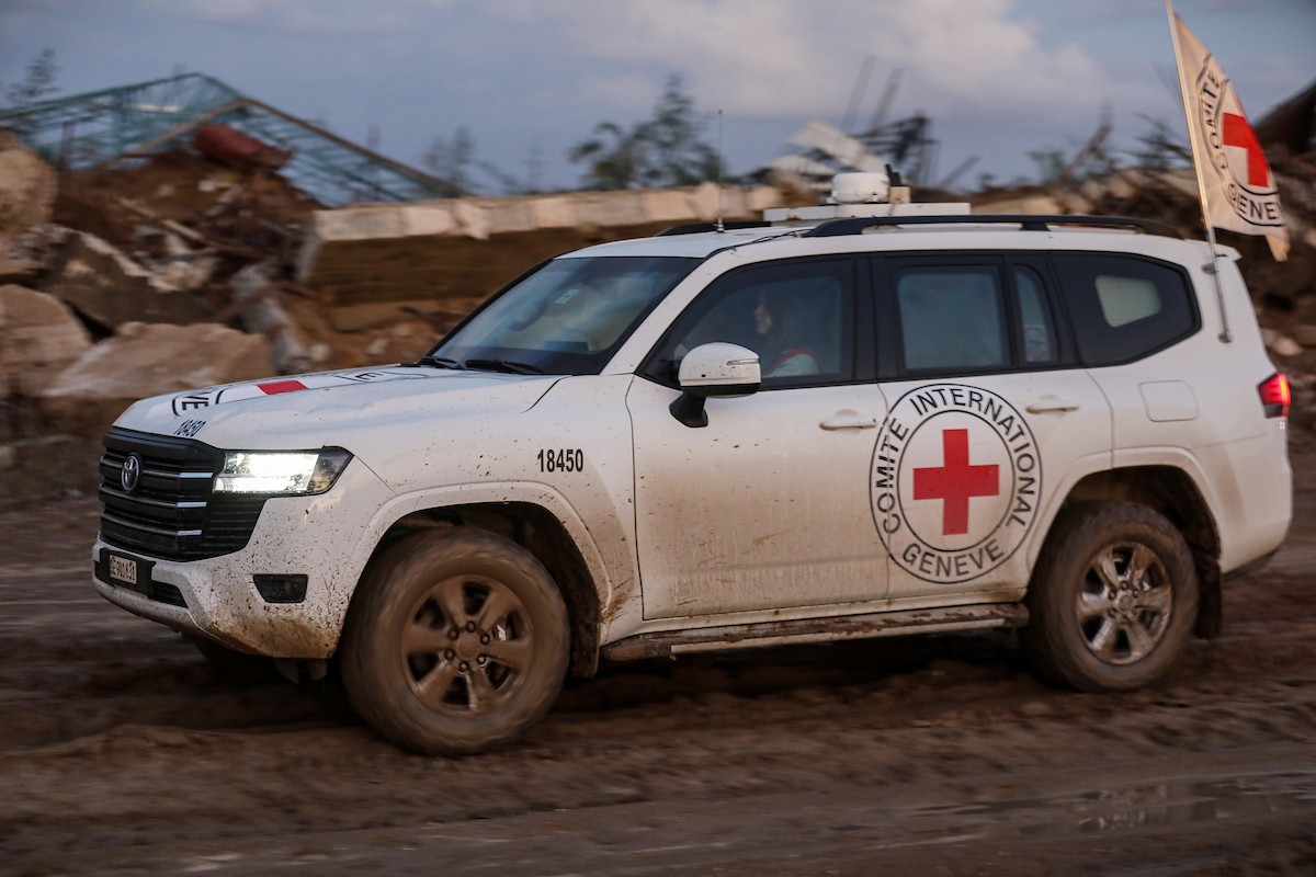 عمليات البحث لاستعادة جثث الرهائن الإسرائيليين كجزء من اتفاق وقف إطلاق النار وتبادل الأسرى بين حماس وإسرائيل (10).jpg