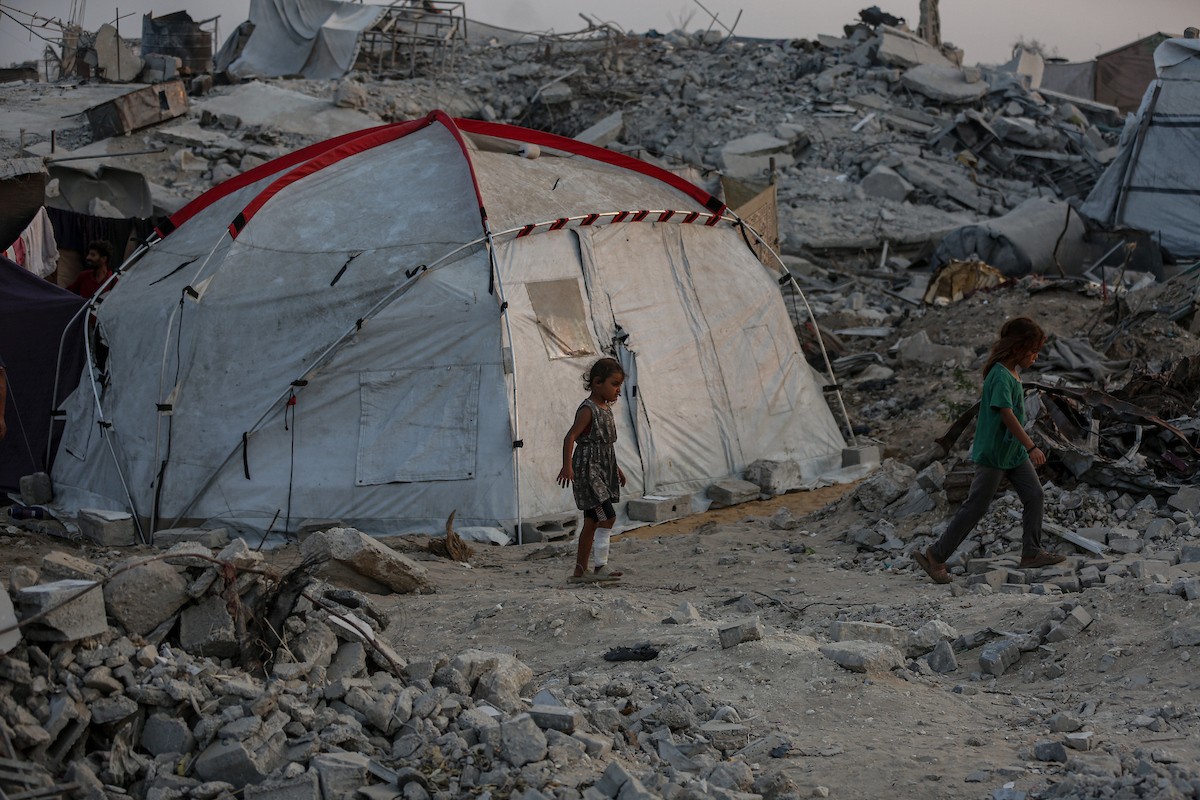 العائلات الفلسطينية العائدة إلى جباليا في شمال قطاع غزة تواصل حياتها بوسائل محدودة (17).jpg