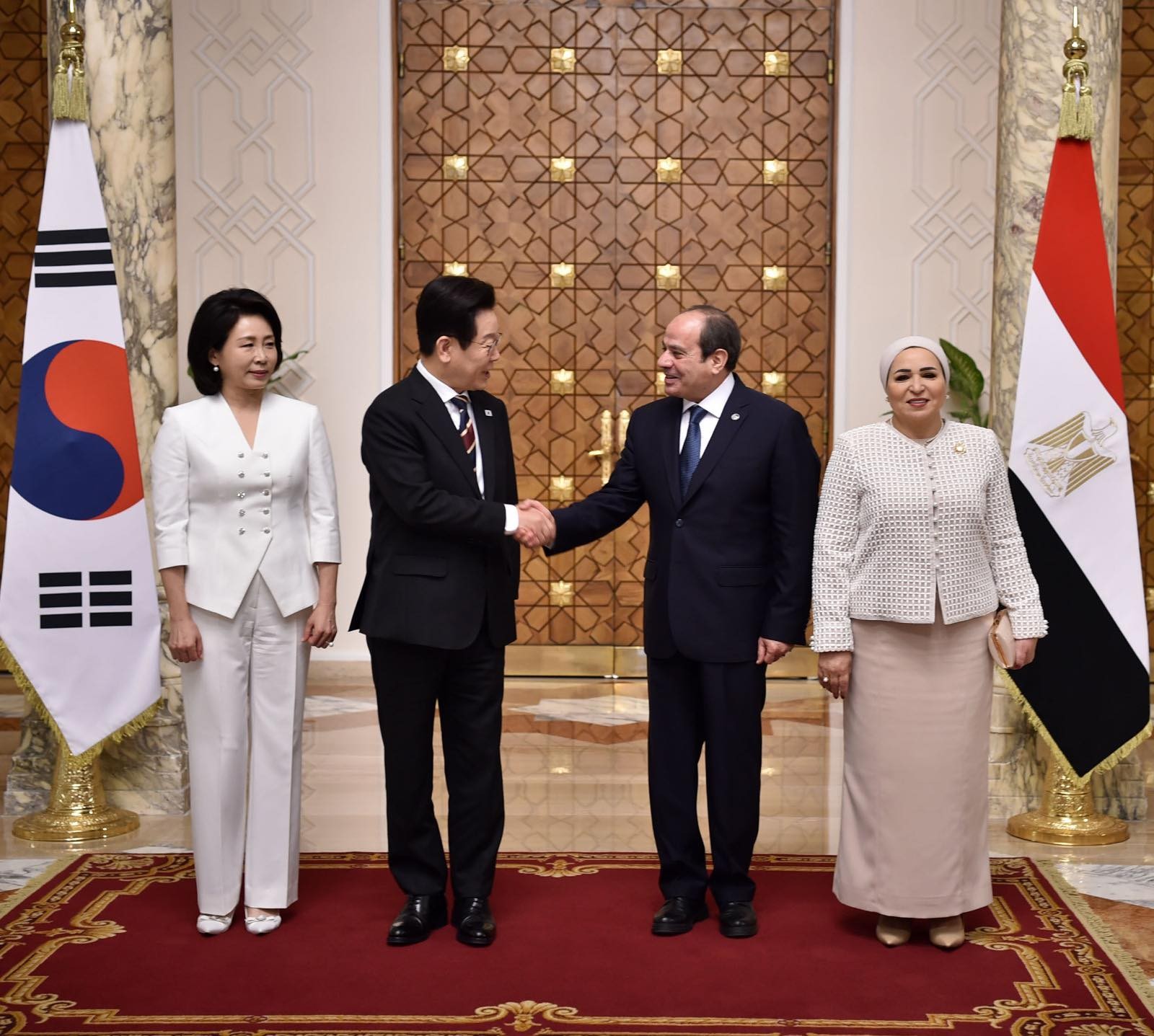 الرئيس عبد الفتاح السيسي خلال استقباله نظيره الكوري الجنوبي لي جاي ميونج