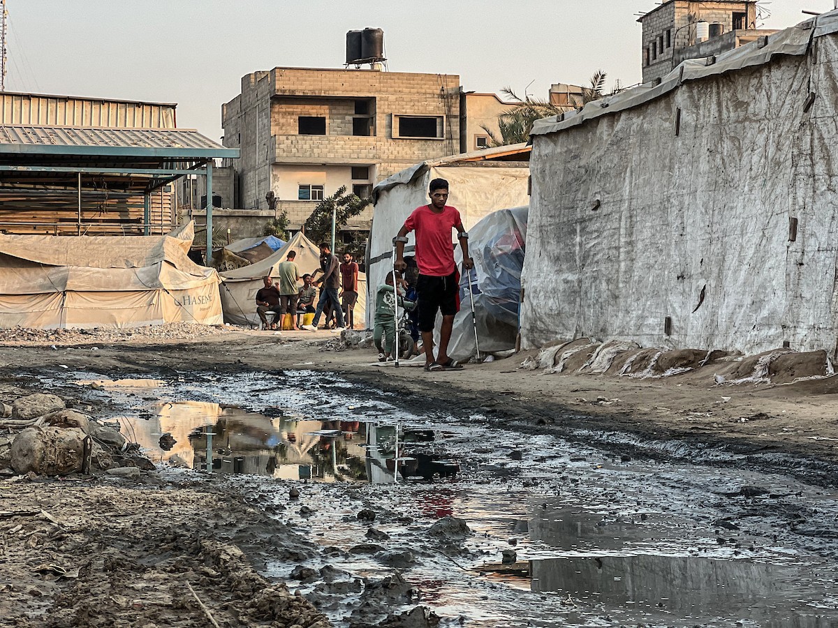 خيام مهترئة لا تحمي من البرد أو المطر.. مخيم النصيرات، وسط قطاع غزة، في 5 نوفمبرتشرين الثاني 2025.jpg