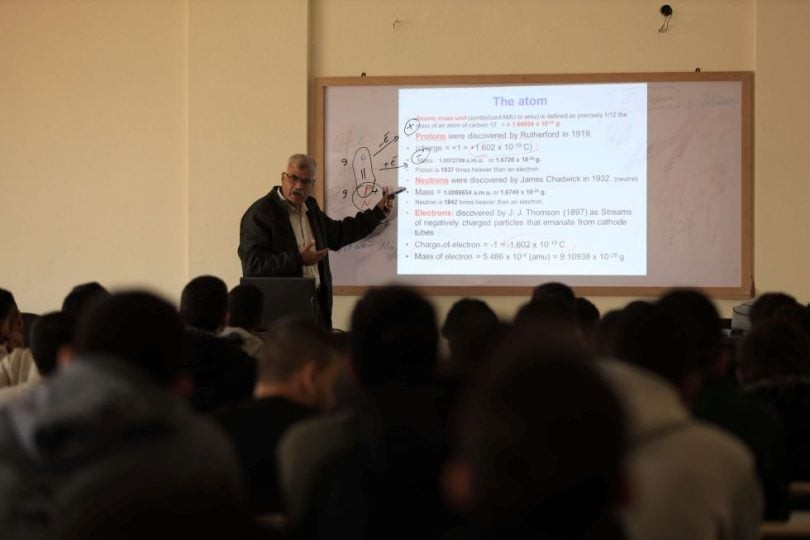 الجامعة الإسلامية في غزة تعيد طلابها لمقاعد الدراسة 2.jpg