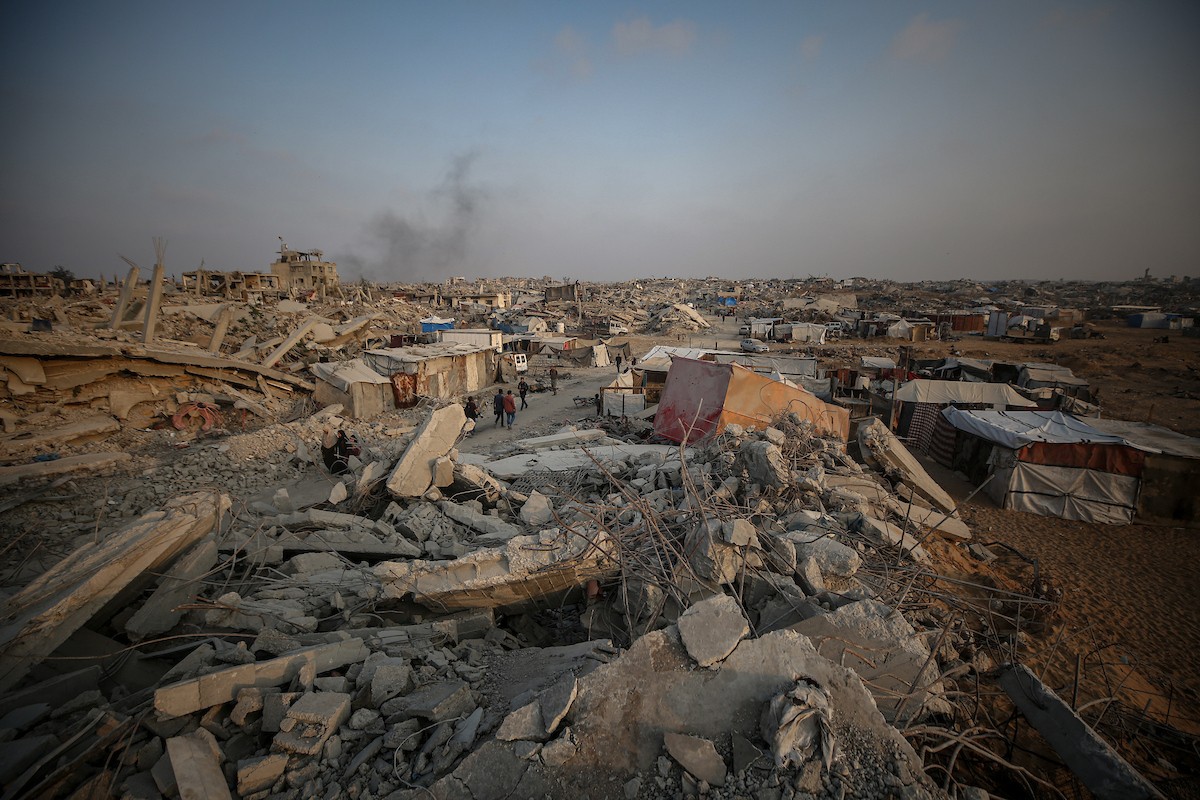 العائلات الفلسطينية العائدة إلى جباليا في شمال قطاع غزة تواصل حياتها بوسائل محدودة (5).jpg