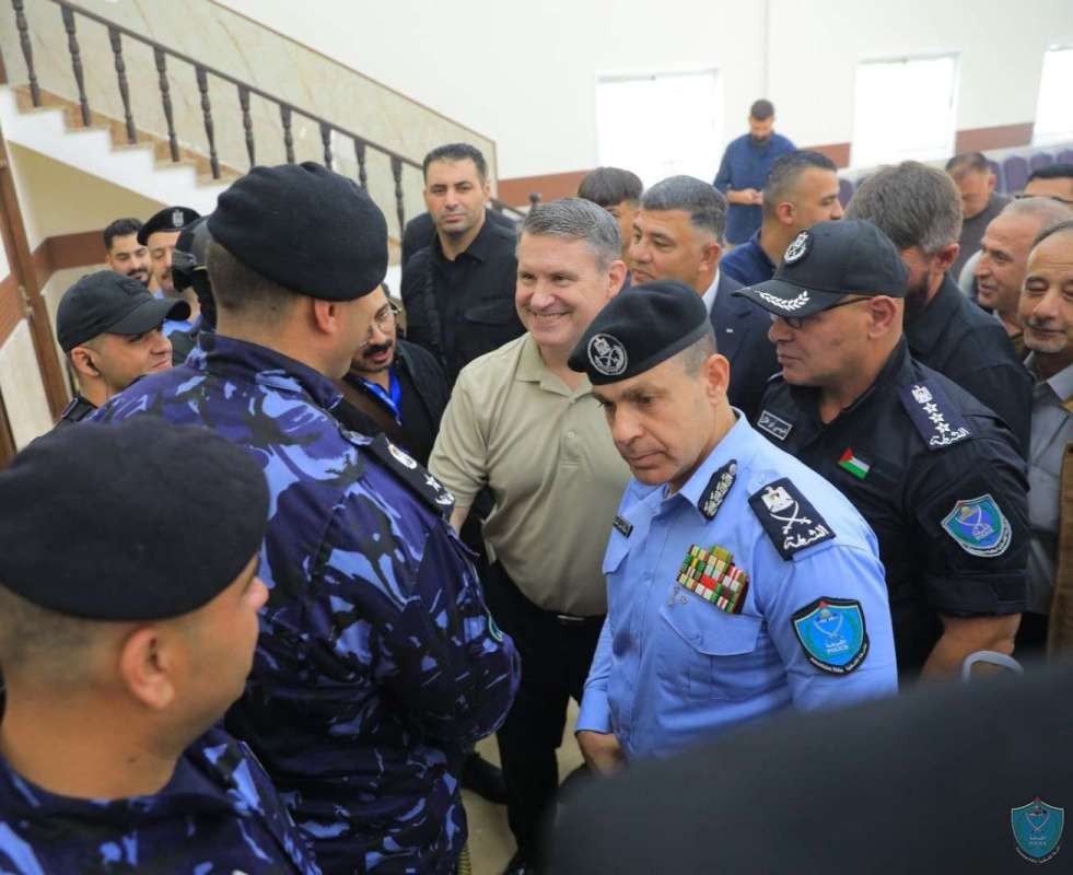 الشرطة الفلسطينية.jpg