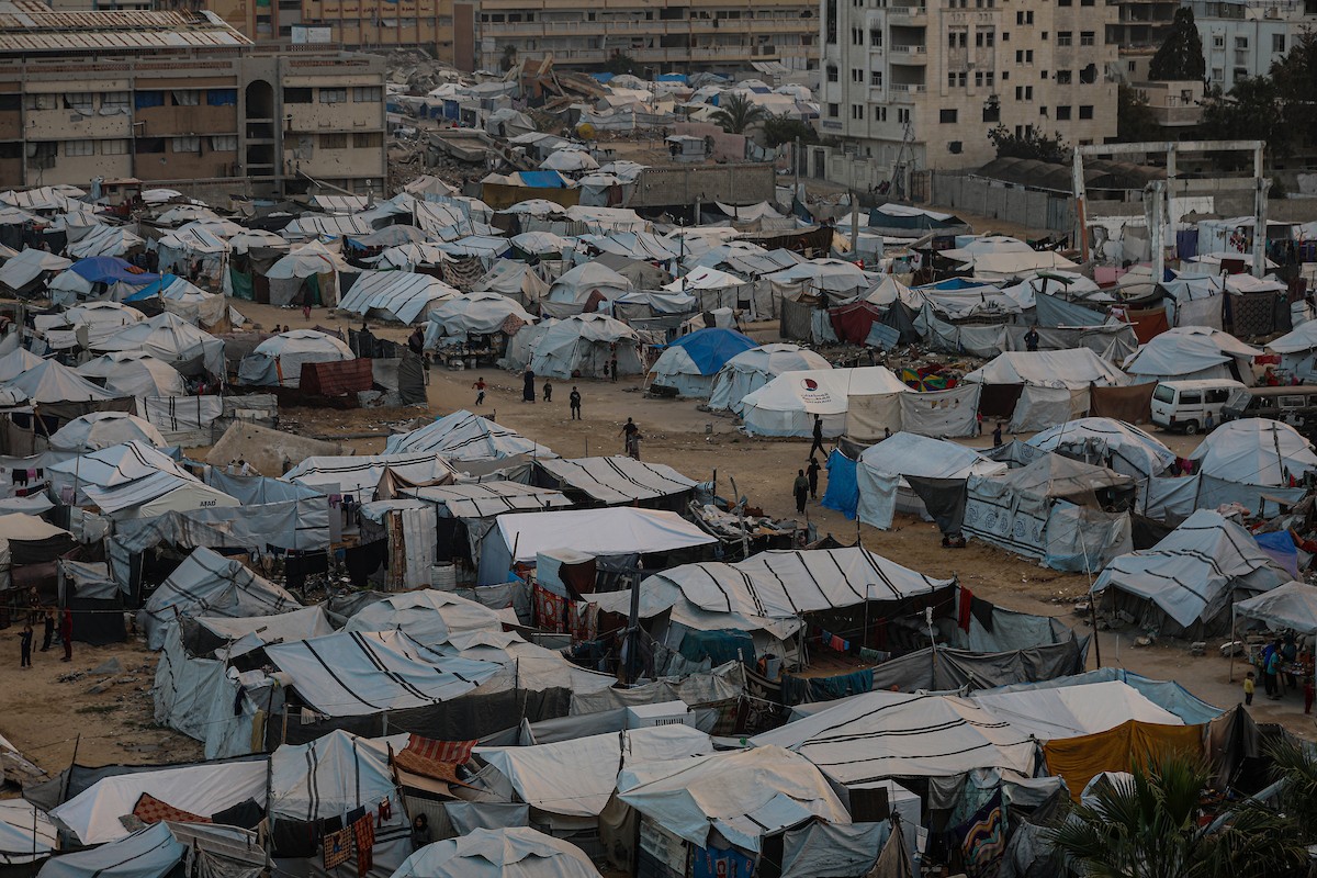 صور عامة لخيام النازحين على شاطئ مدينة غزة 26 ديسمبر/كانون الأول 2025، تصوير: عمر أشتوي