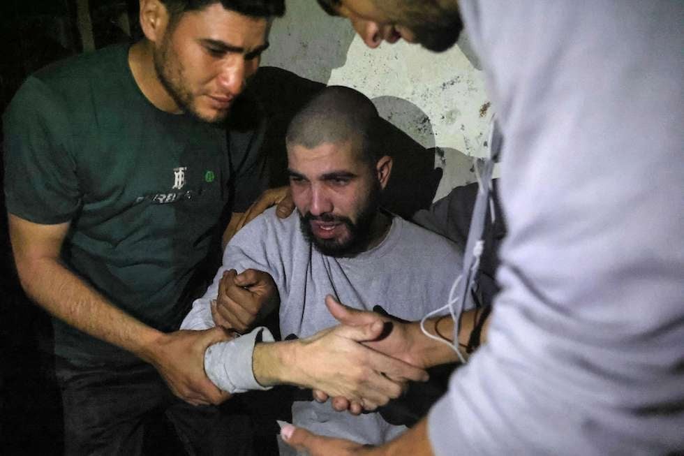 إسرائيل تفرج عن 5 فلسطينيين من قطاع غزة 8.jpg