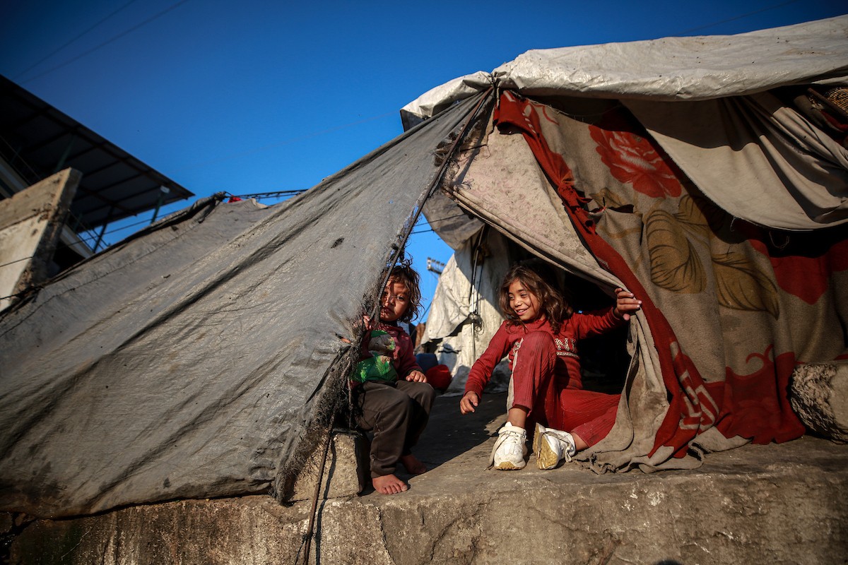 خيام قرب مكب نفايات في حي اليرموك بمدينة غزة،20 ديسمبر/كانون الأول 2025. صورة: عمر أشتوي