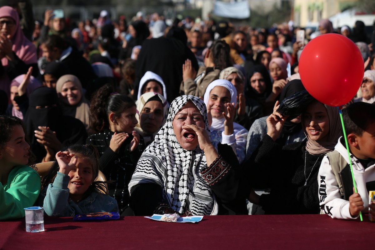 حفل زفاف جماعي لنحو 200 عريس وعروس تحت عنوان 